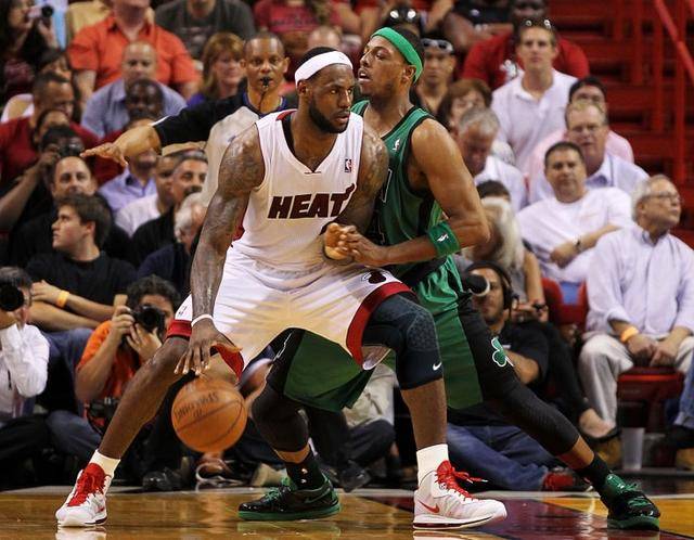 在现代足球 在现代足球