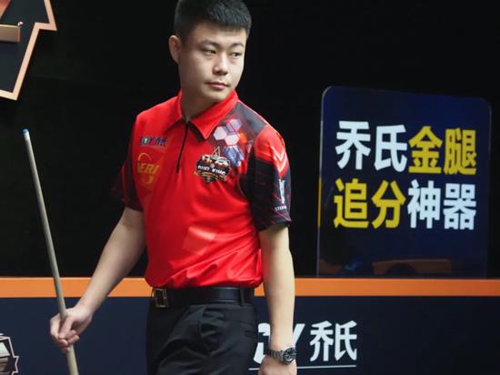 王俊杰在防 王俊杰在防